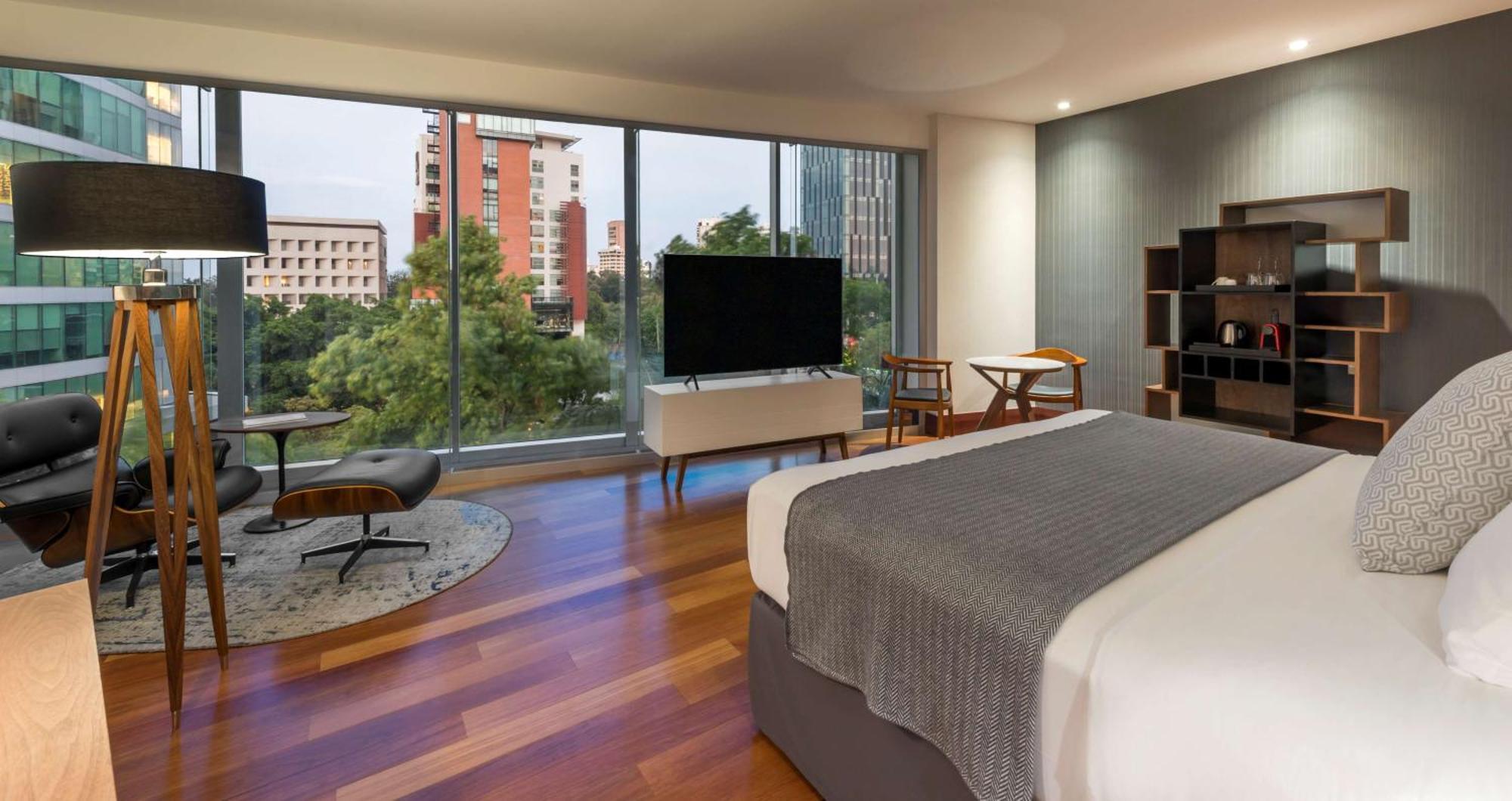 Отель Nh Collection Guadalajara Providencia Экстерьер фото