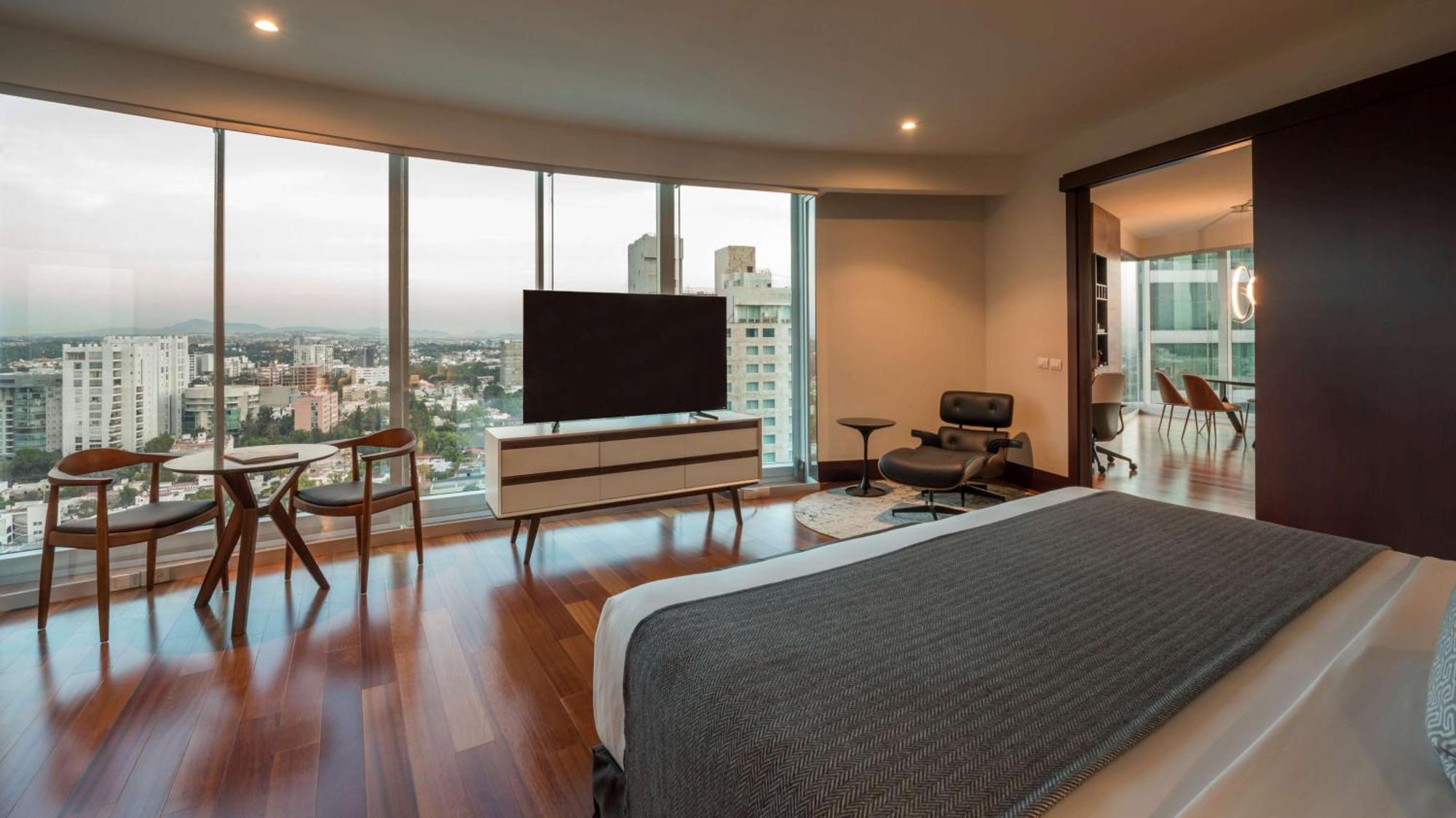 Отель Nh Collection Guadalajara Providencia Экстерьер фото